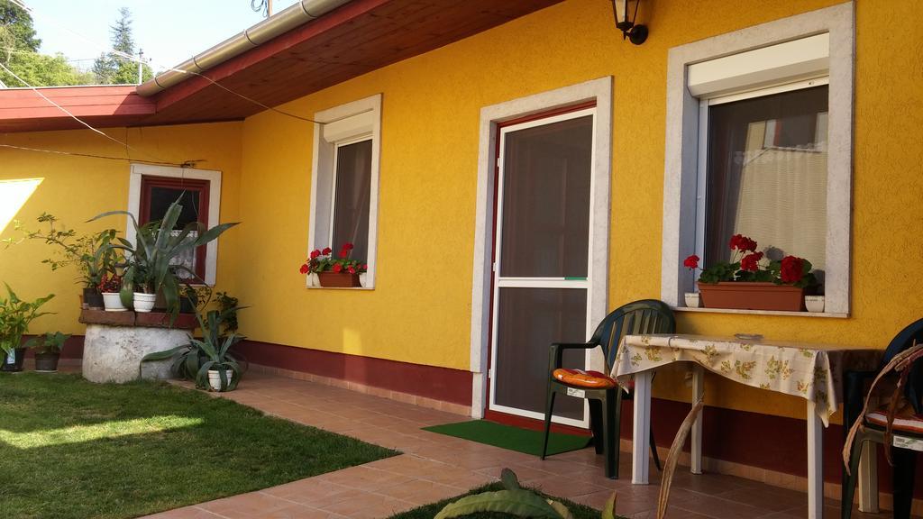 Zach Klara Utcai Apartman Visegrád Екстериор снимка
